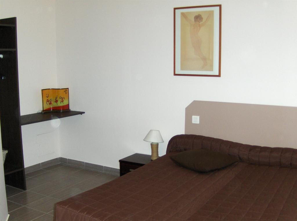 Hotel Le Juliano Carbon-Blanc Zimmer foto